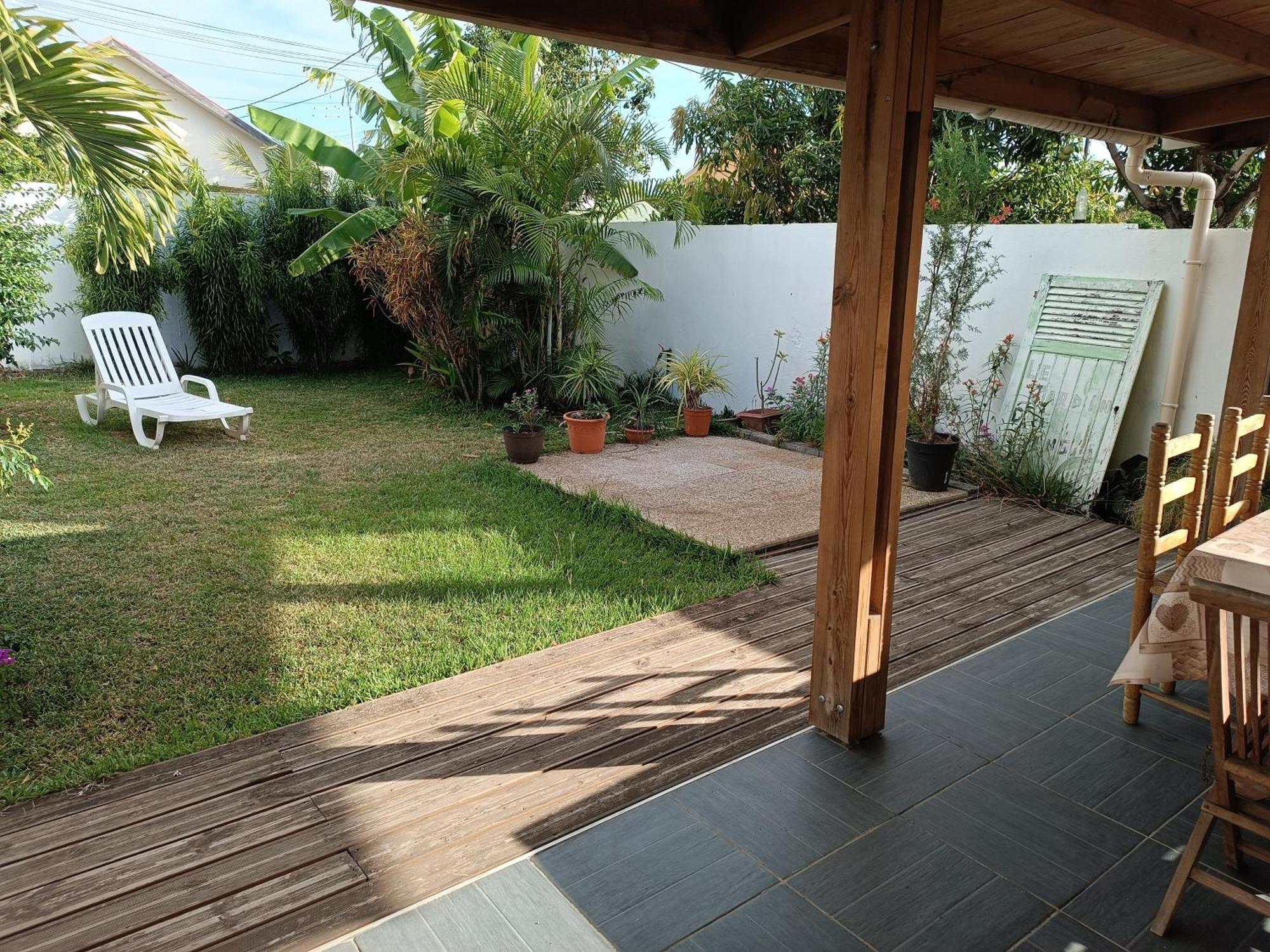Jolie Maison T3 A St Pierre, 2 Chambres Avec Sdb, Grande Varangue, Jardin سانت بيير المظهر الخارجي الصورة