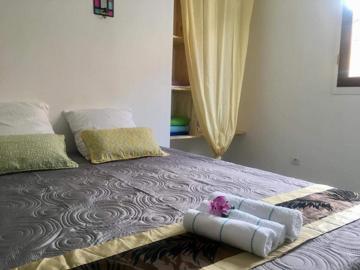 Jolie Maison T3 A St Pierre, 2 Chambres Avec Sdb, Grande Varangue, Jardin سانت بيير المظهر الخارجي الصورة